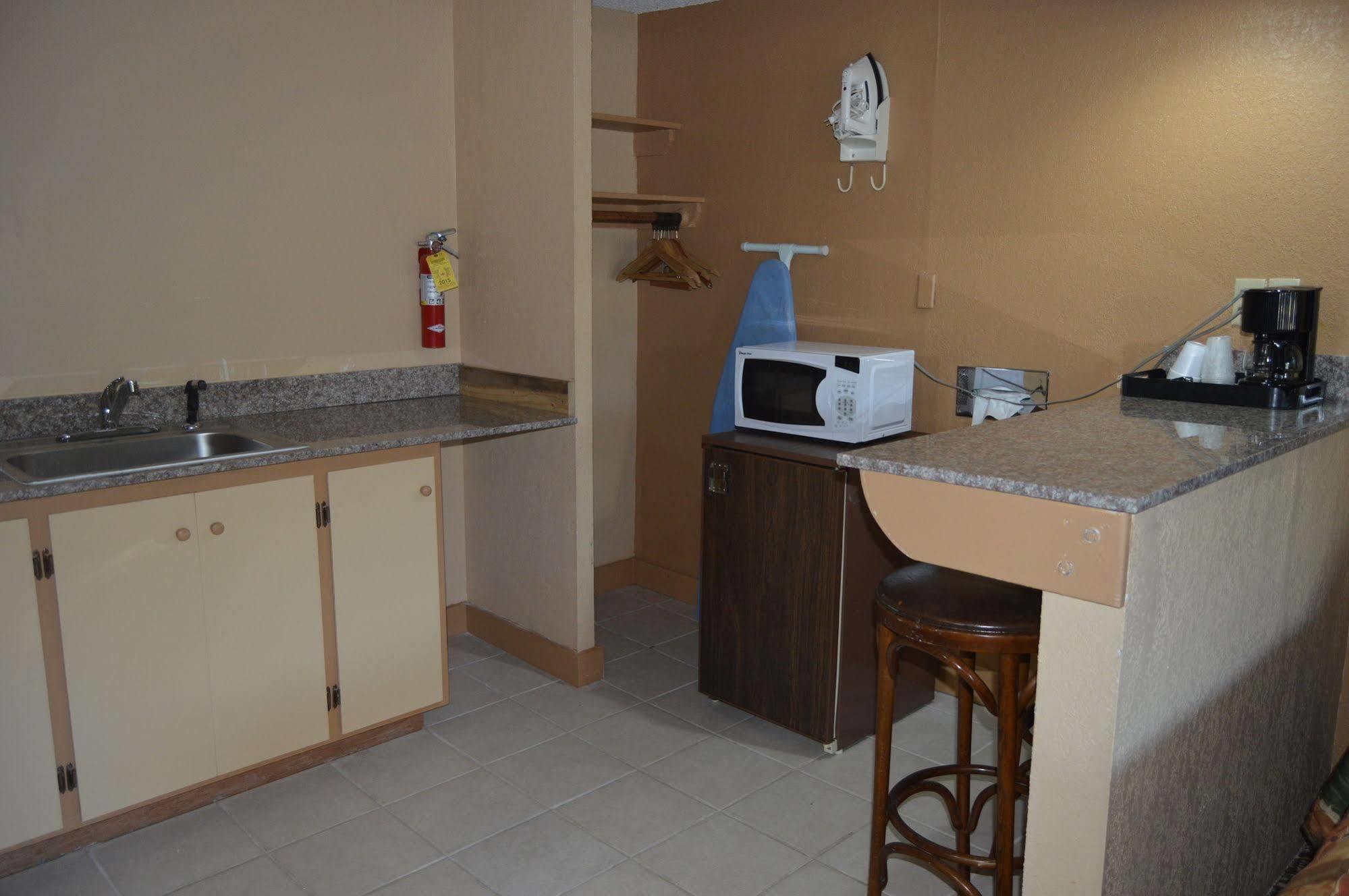 New World Inn Barre Zewnętrze zdjęcie